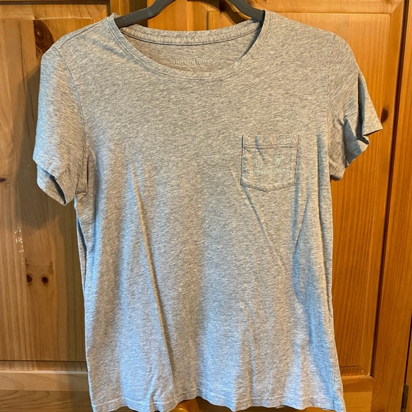 Will only be up until June 18,2024 and then will be donated
Vineyard vine shirt - Picture 2 of 3